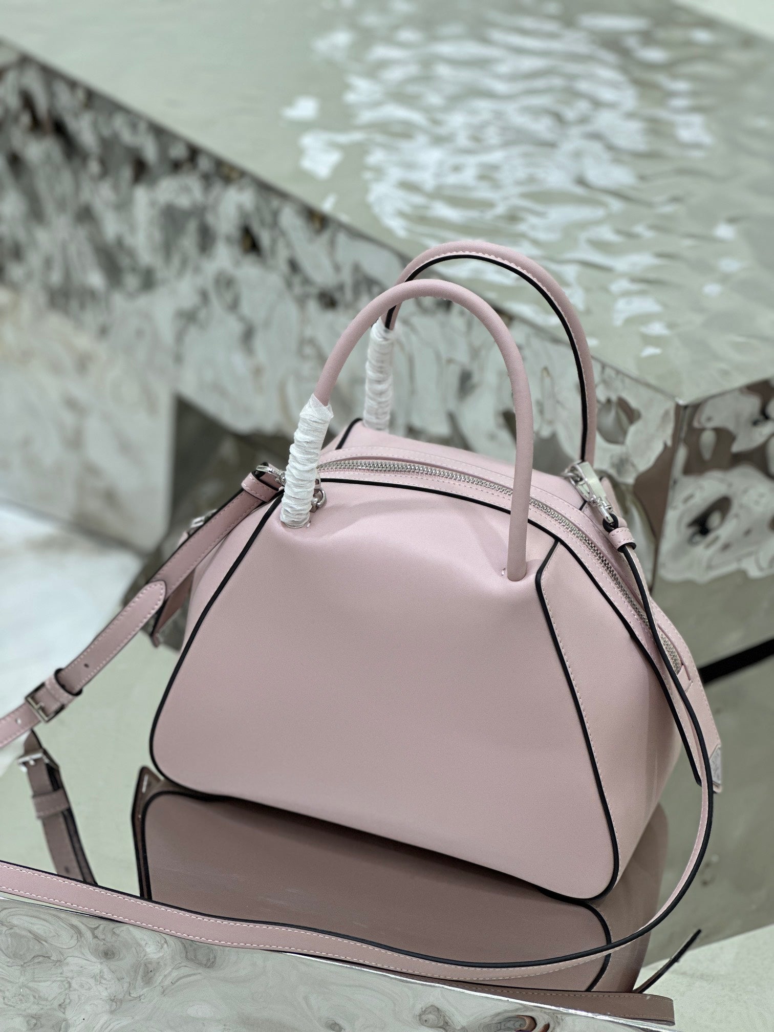 ＰＲＤＡ SUPERNOVA MEDIUM LEATHER TOP HANDLE BAG LIGHT PINK
