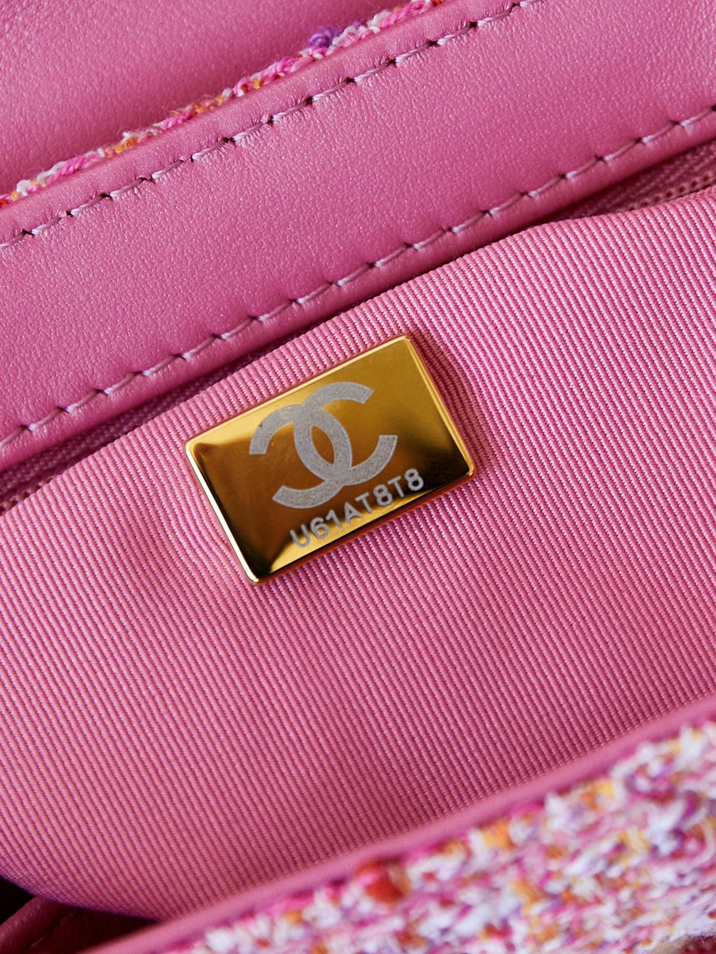 ＣＨＮＥＬMINI KELLY 23K TOP HANDLE PINK