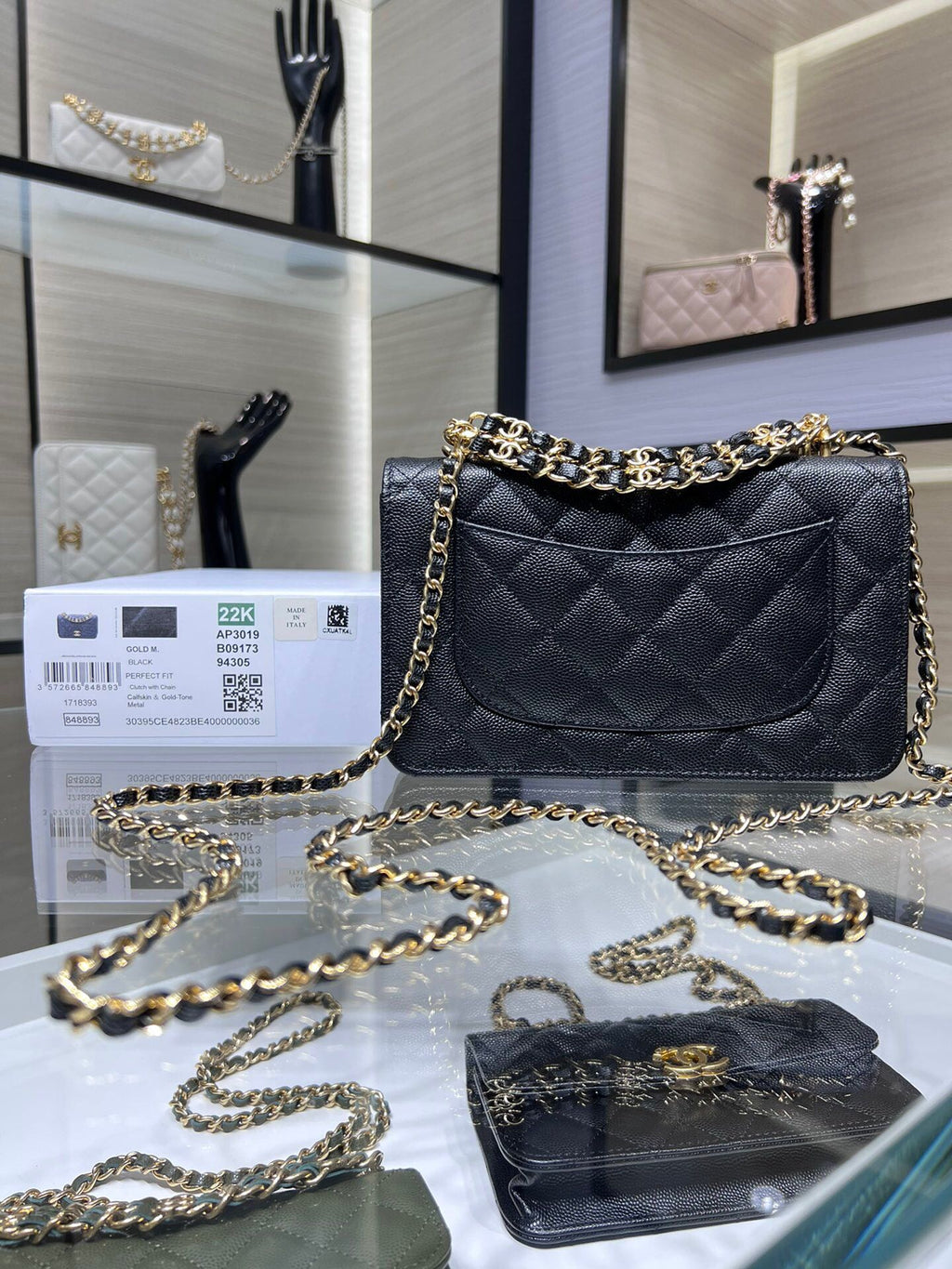 ＣＨＮＥＬ22K DOUBLE CHAIN BAG BLACK
