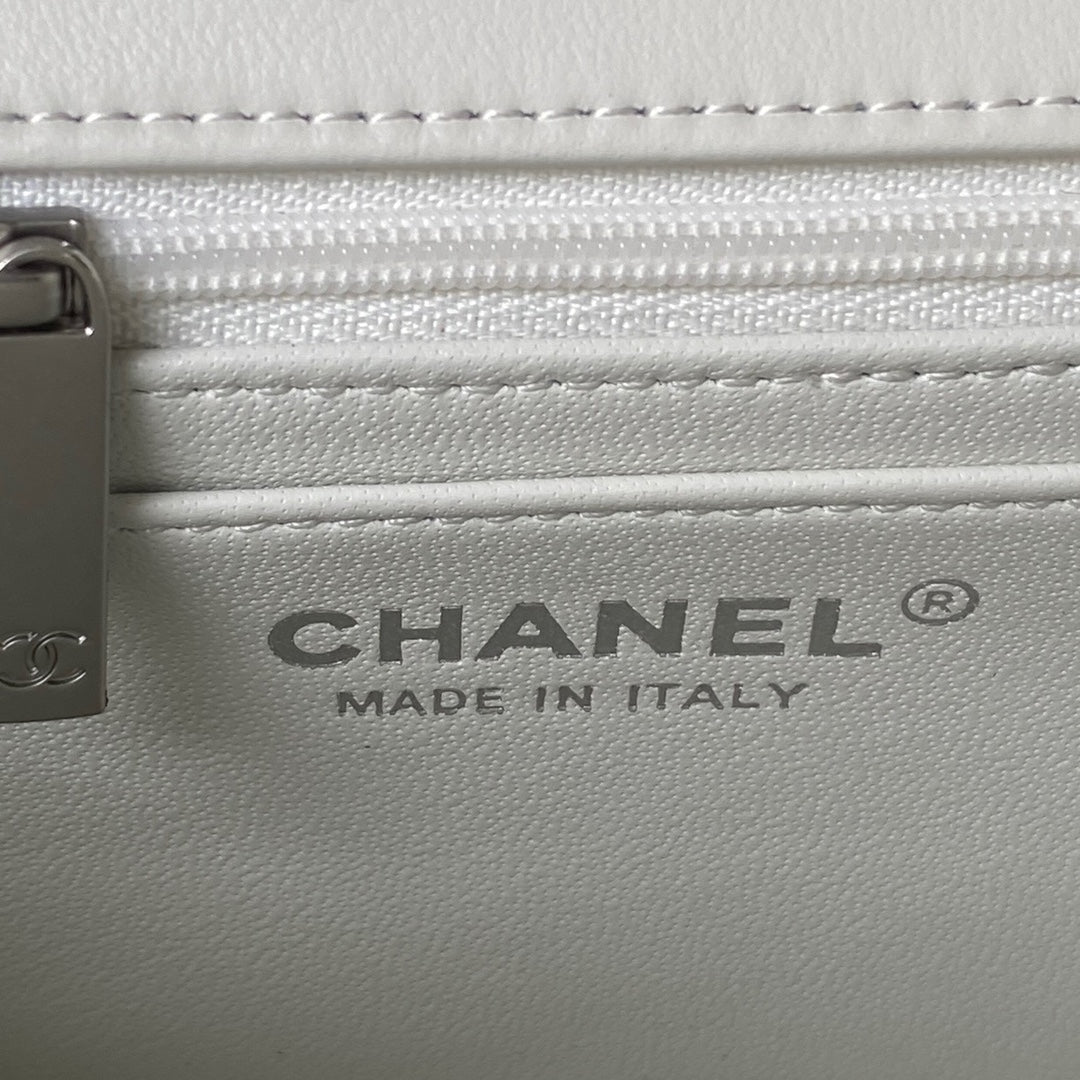 ＣＨＮＥＬ MATELASSE MINI FLAP SHOULDER BAG