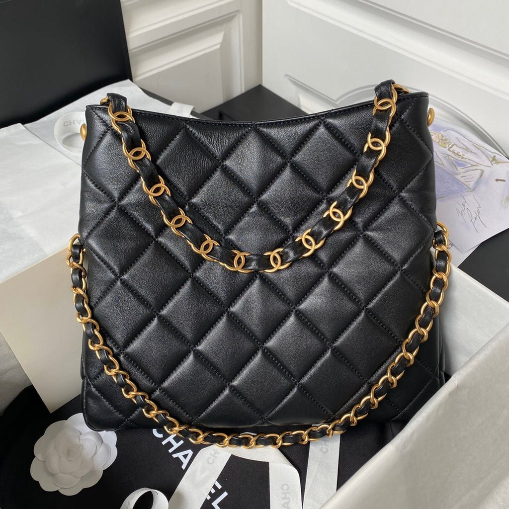 ＣＨＮＥＬ24P HOBO BAG BLACK