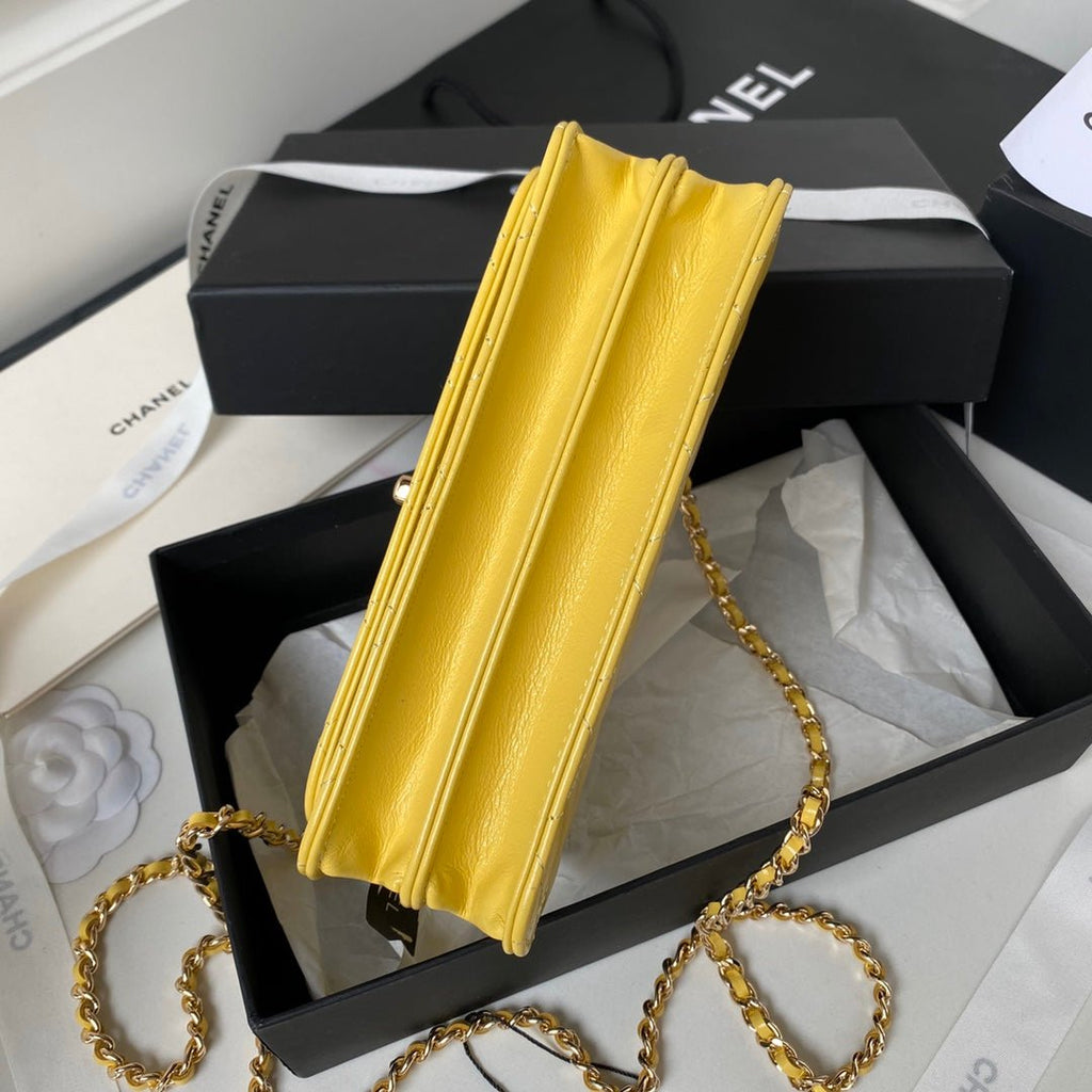 ＣＨＮＥＬCHAIN CLUTCH BAG YELLOW
