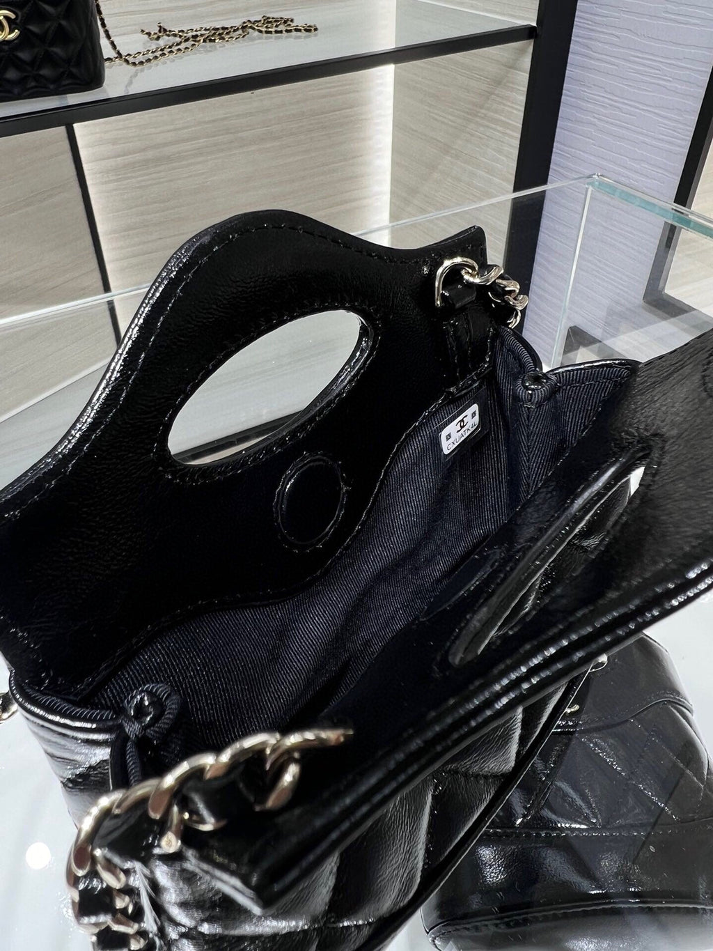 ＣＨＮＥＬCLUTCH WITH CHAIN