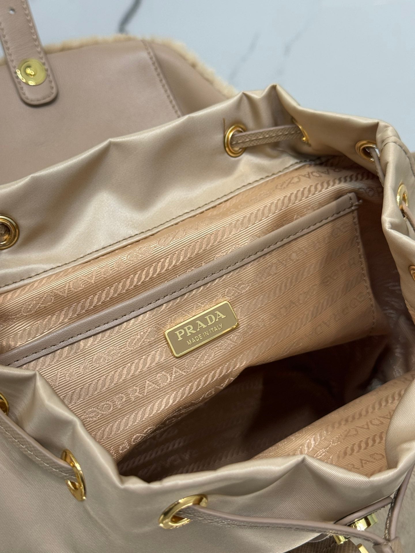 ＰＲＤＡ RE-NYLON AND SHEARLING BACKPACK