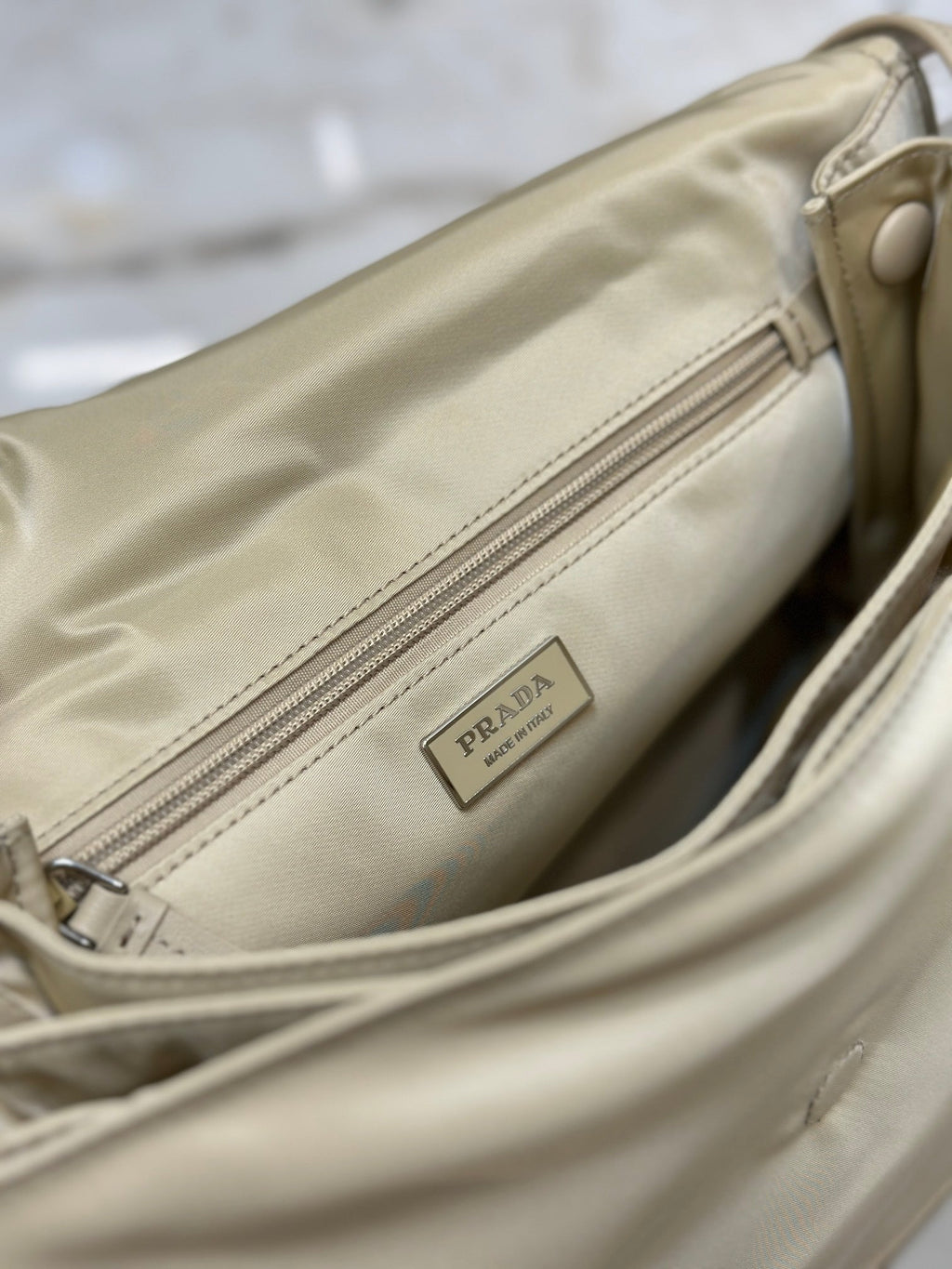 ＰＲＤＡ MEDIUM PADDED RE-NYLON SHOULDER BAG