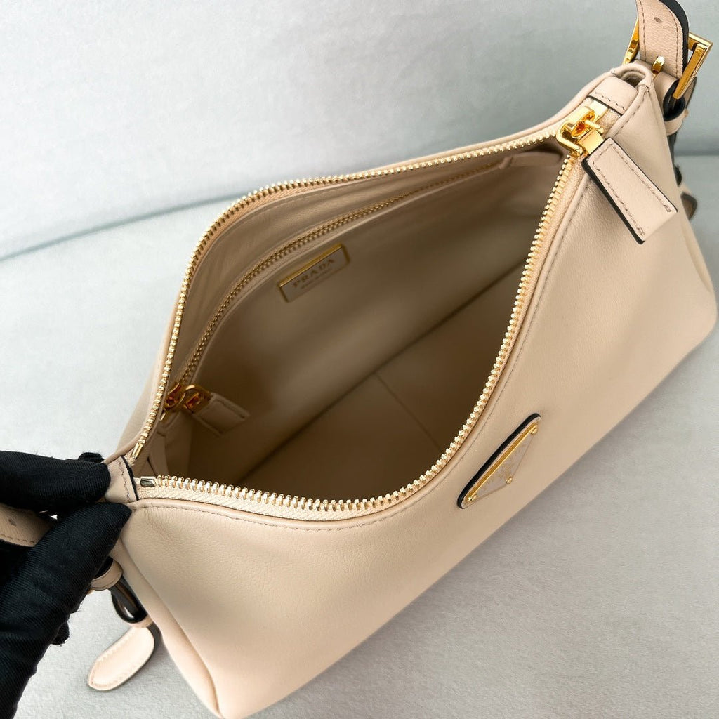 ＰＲＤＡ AIMÉE LARGE LEATHER SHOULDER BAG SAND