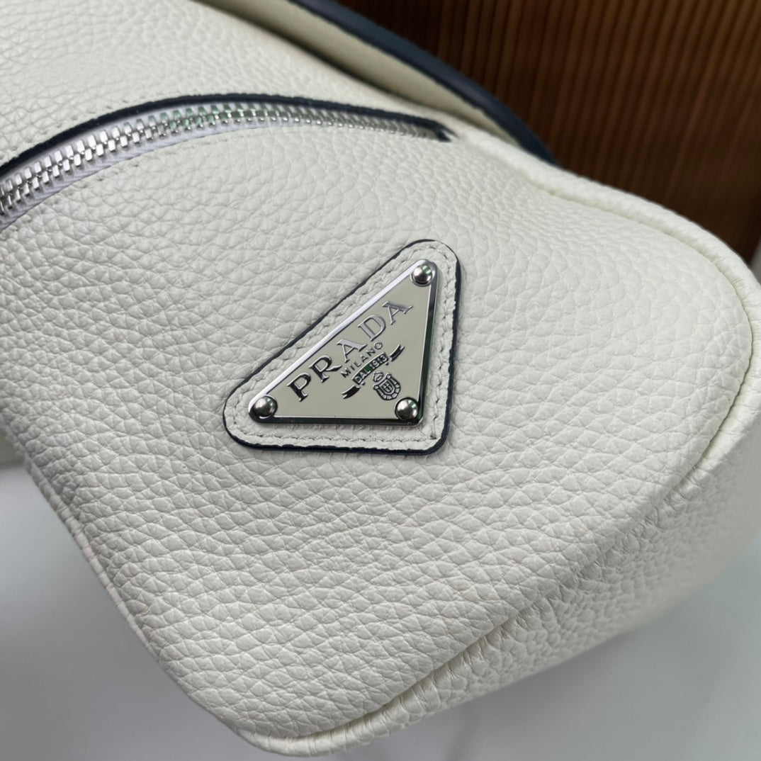 ＰＲＤＡ LEATHER FLAP BAG WITH SHOULDER STRAP WHITE