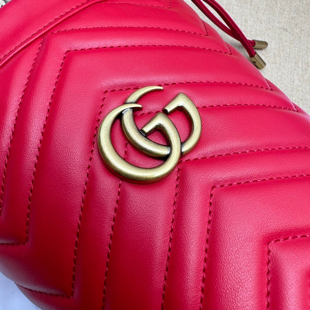 ＧＣＣＩGG MARMONT BUCKET BAG RED