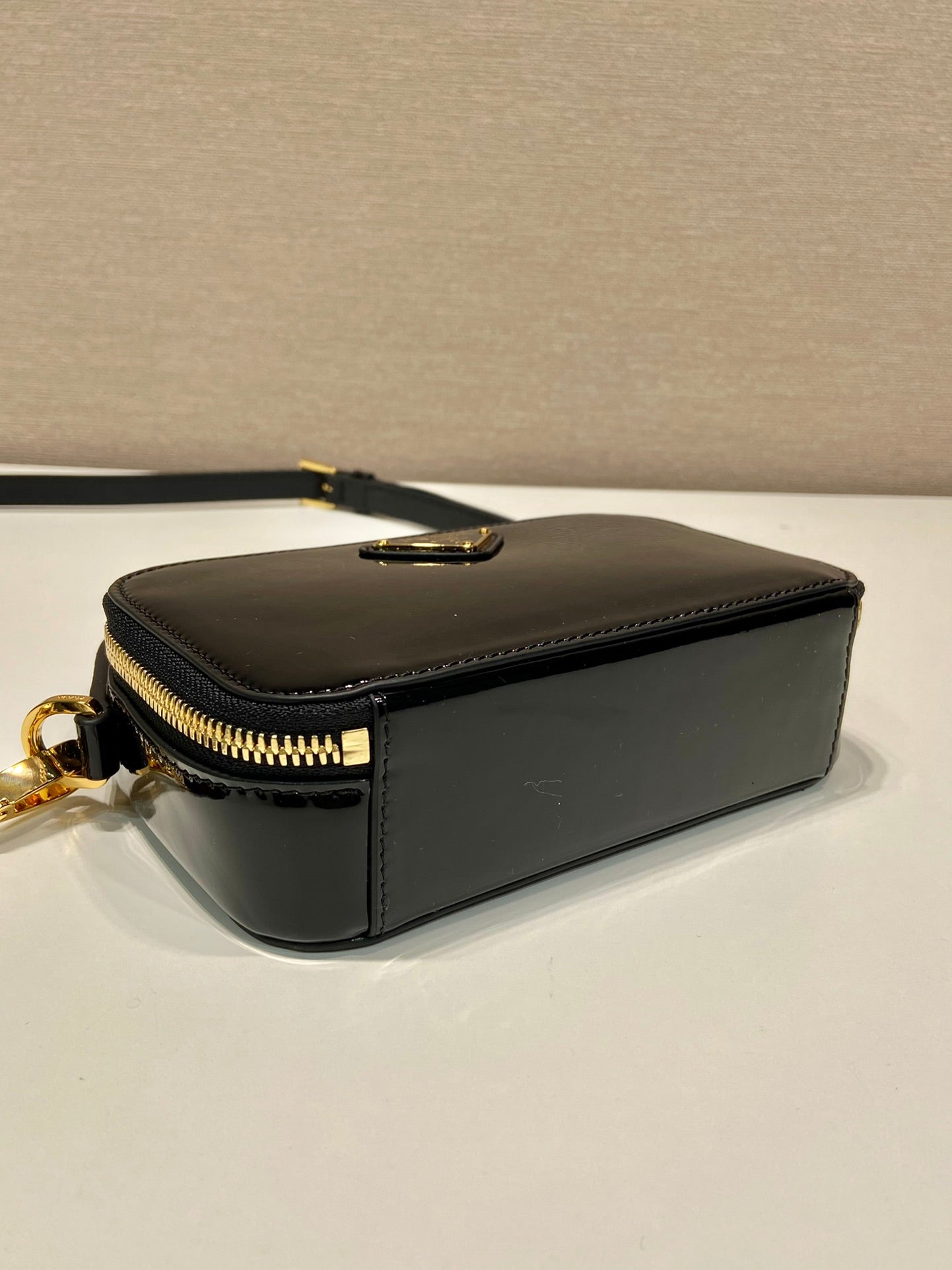ＰＲＤＡ ODETTE PATENT LEATHER MINI BAG BLACK