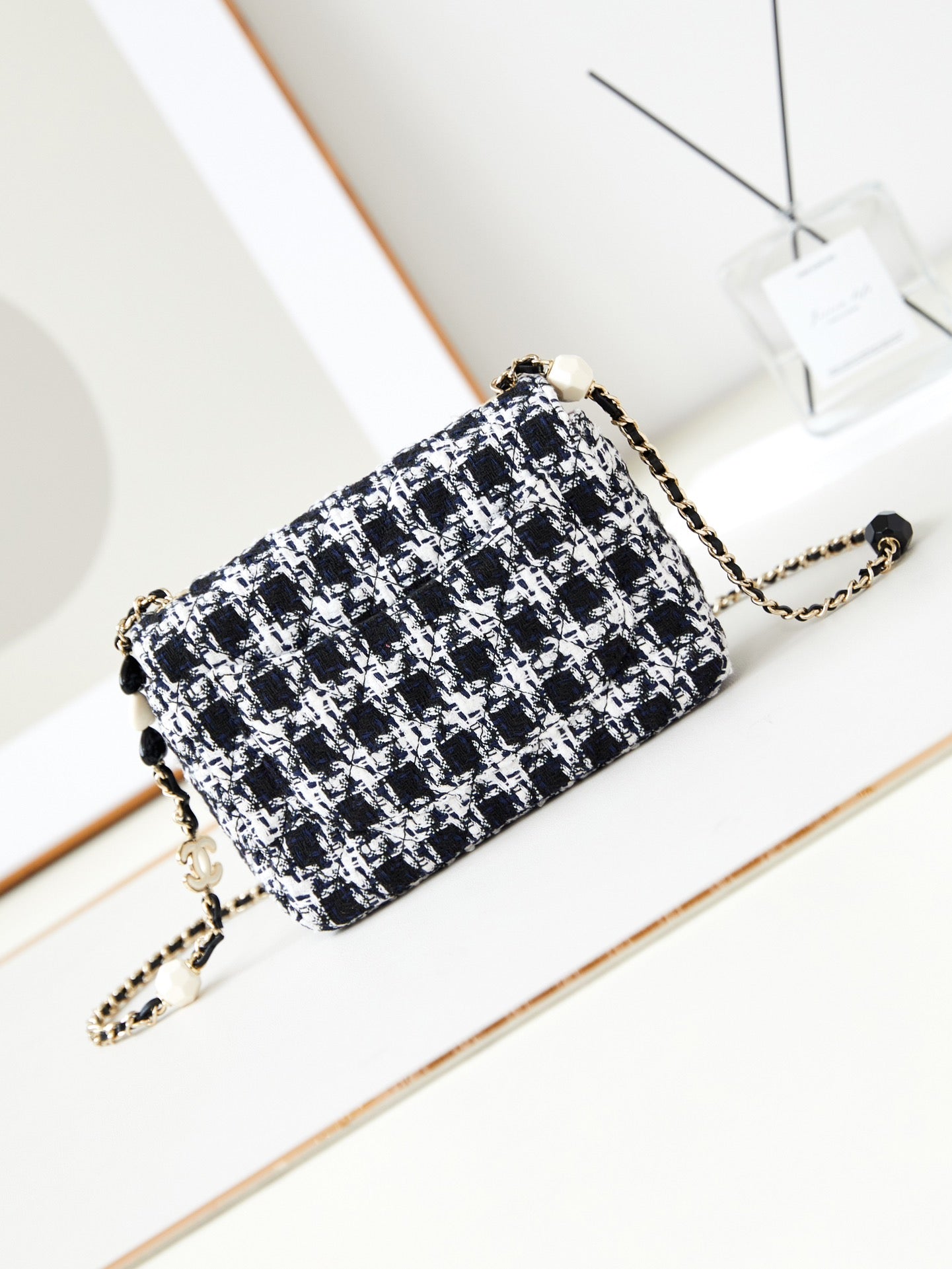 ＣＨＮＥＬTWEED CROSSBODY BAG