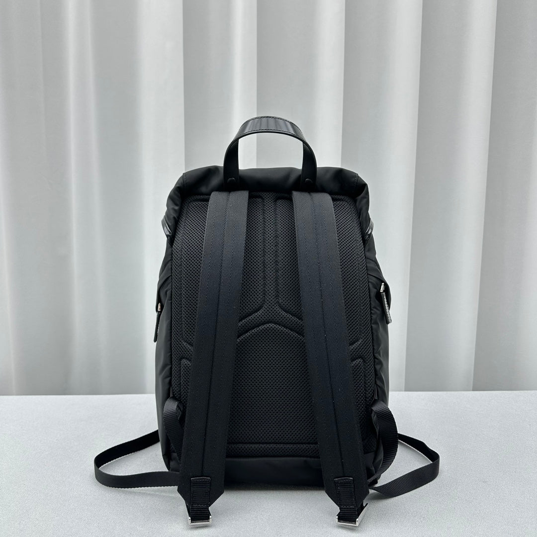 ＰＲＤＡ RE-NYLON AND LEATHER BACKPACK