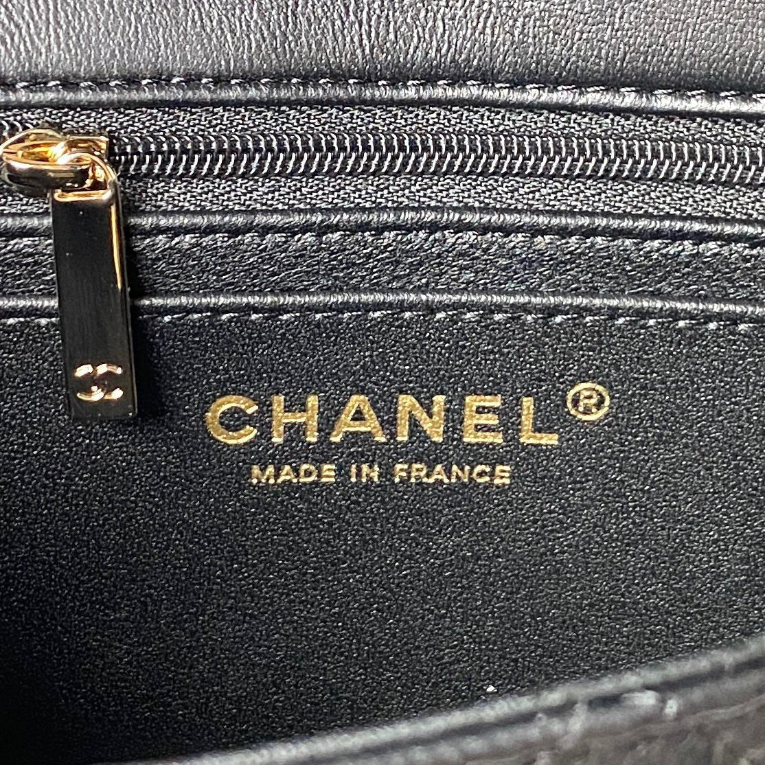 ＣＨＮＥＬMINI FLAP BAG WITH HANDLE