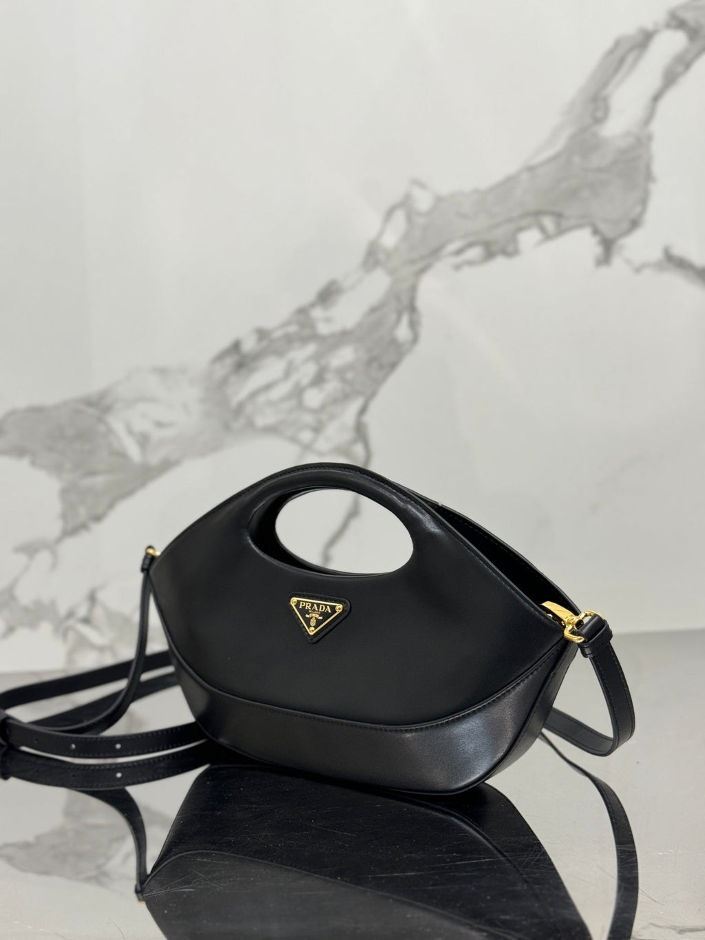 ＰＲＤＡ LEATHER TOTE BAG BLACK