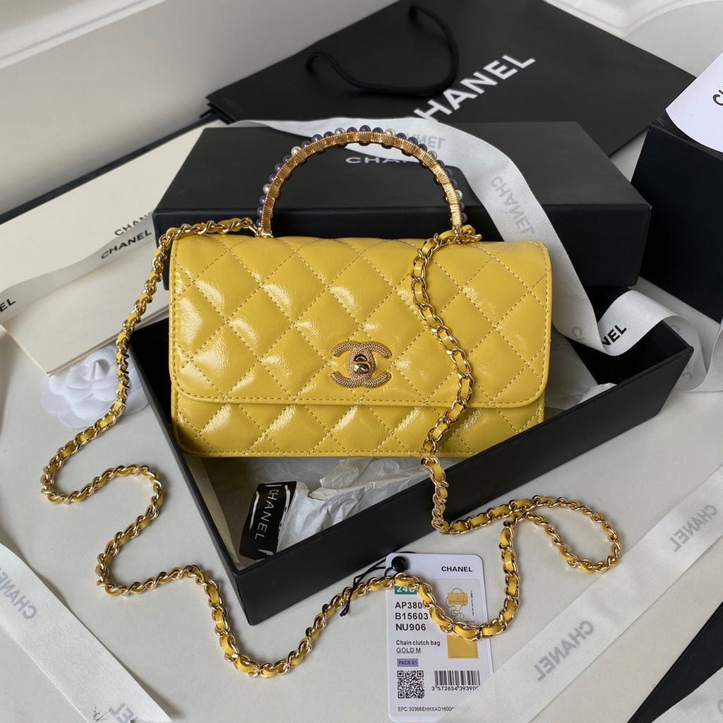 ＣＨＮＥＬCHAIN CLUTCH BAG YELLOW