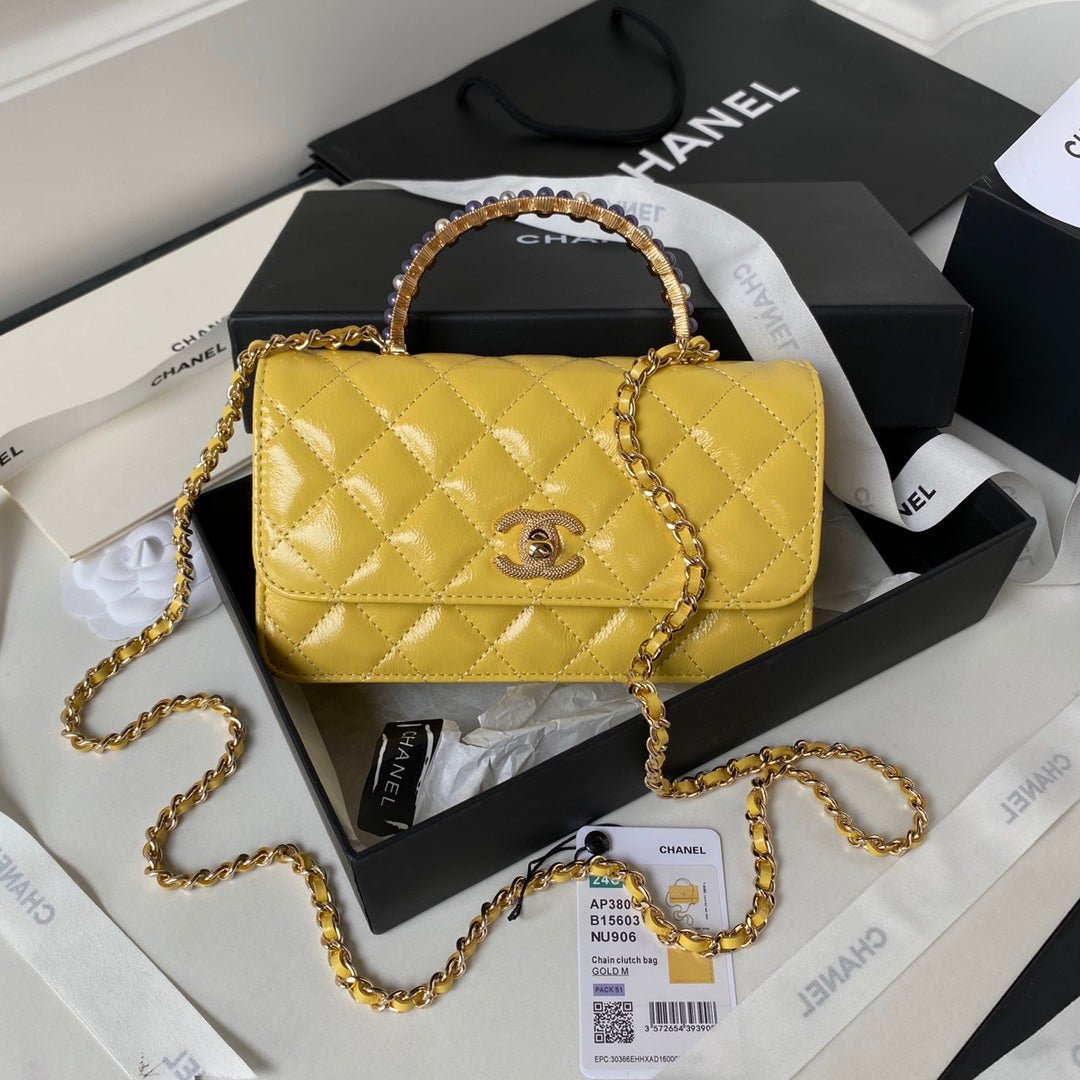 ＣＨＮＥＬCHAIN CLUTCH BAG YELLOW