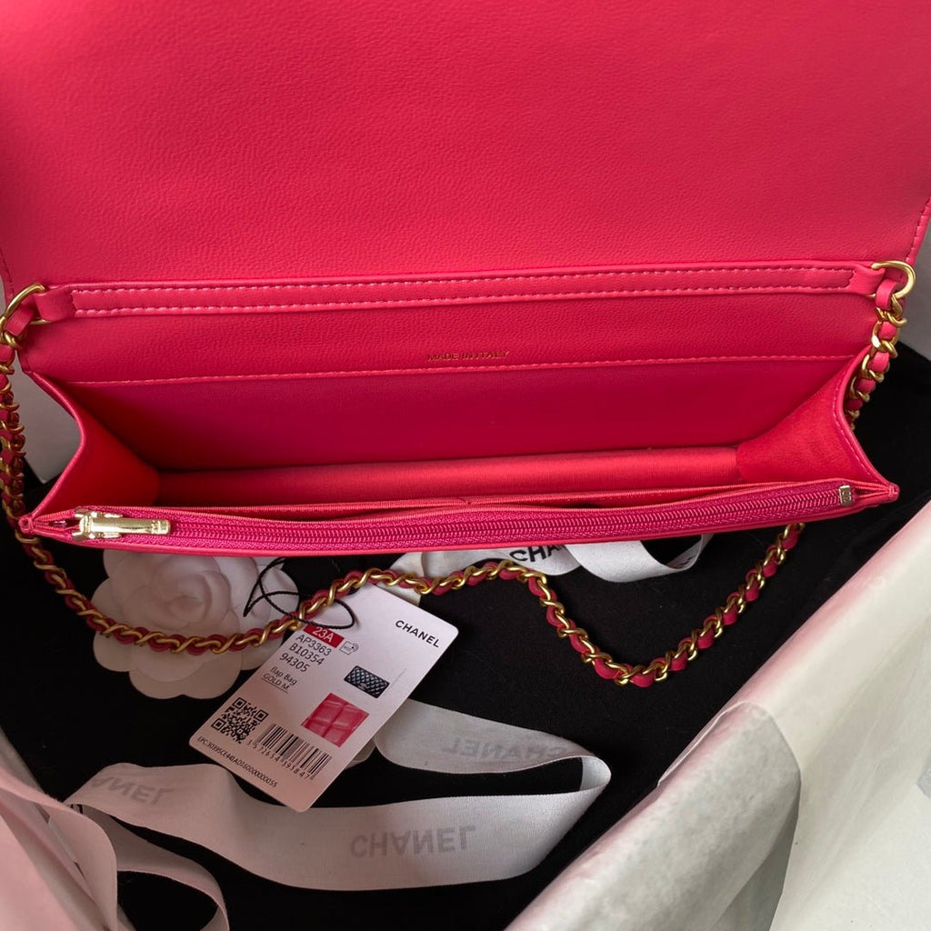 ＣＨＮＥＬCLASSIC WALLET ON CHAIN RED