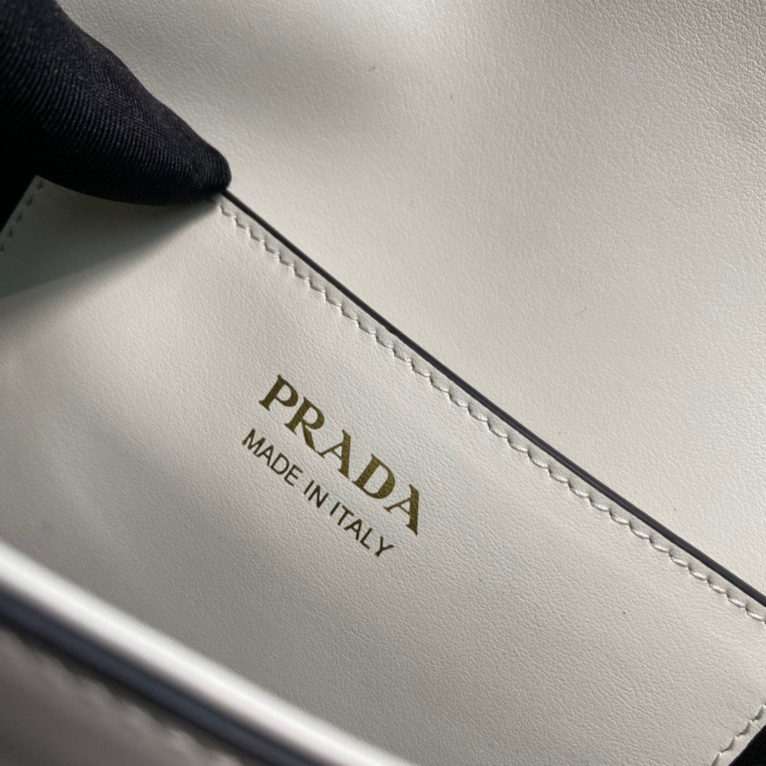ＰＲＤＡ ARQUÉ LEATHER SHOULDER BAG WITH FLAP WHITE
