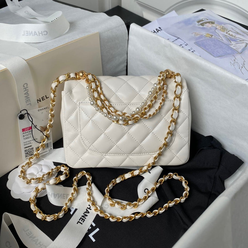 ＣＨＮＥＬ 24P CLASSIC HANDBAG WHITE