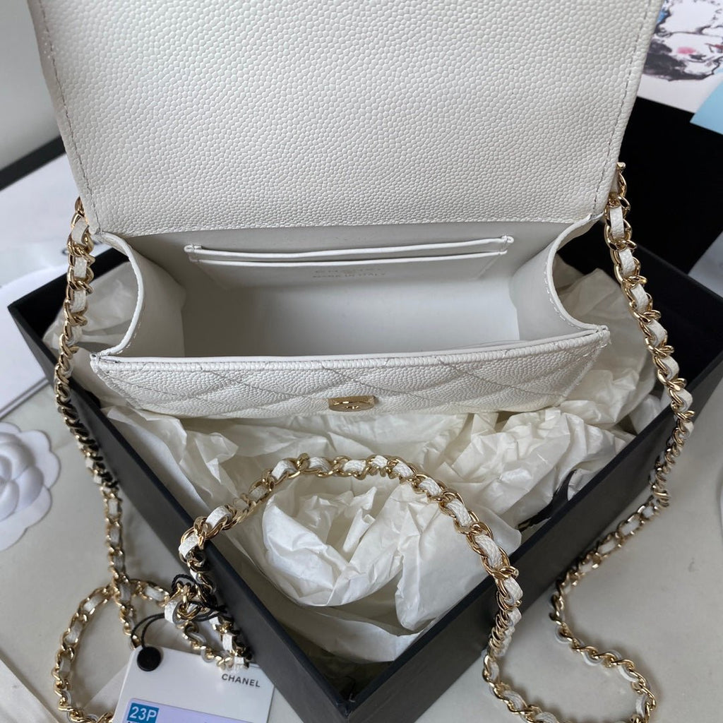 ＣＨＮＥＬCLUTCH WITH CHAIN WHITE