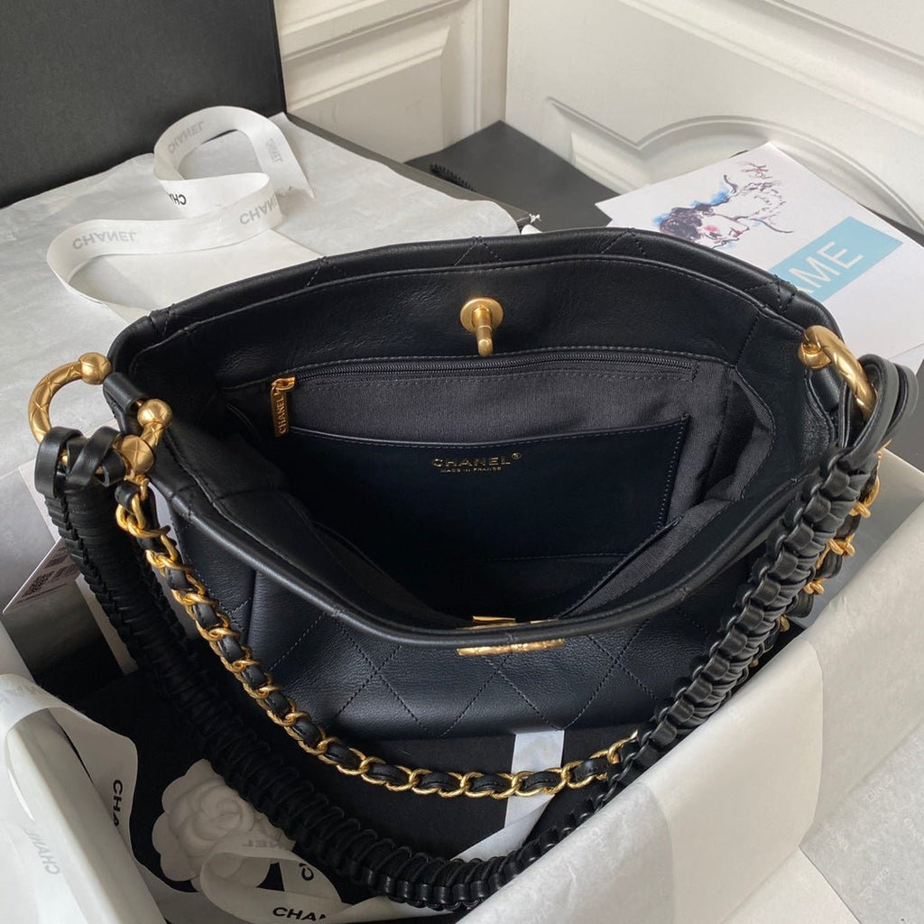 ＣＨＮＥＬCLASSIC CLUTCH WITH CHAIN BLACK