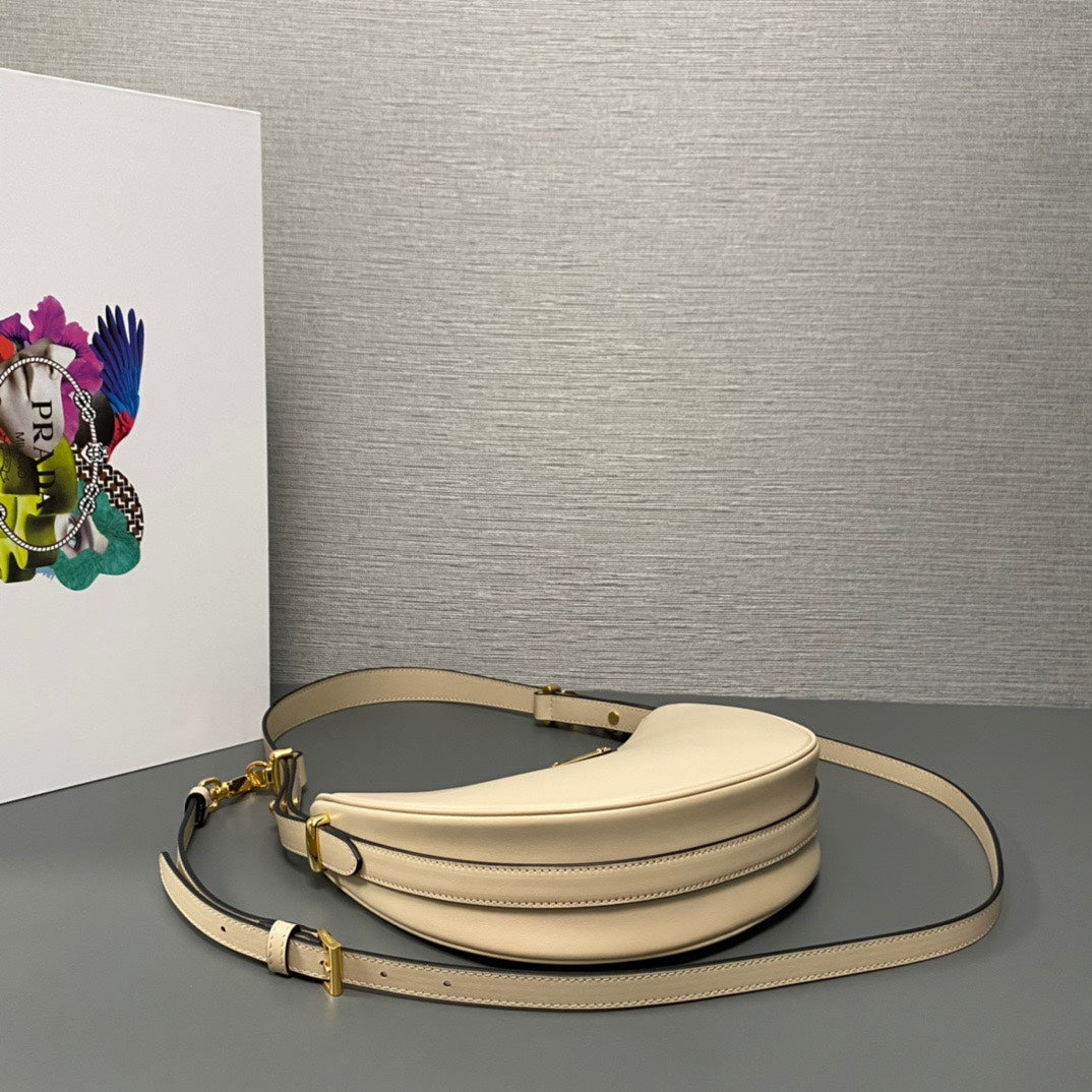 ＰＲＤＡ ARQUÉ SMALL LEATHER SHOULDER BAG VANILLA