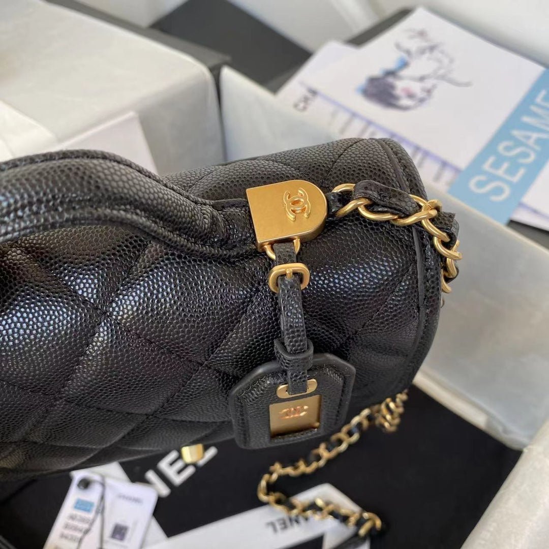 ＣＨＮＥＬ SMALL FLAP BAG WITH TOP HANDLE
