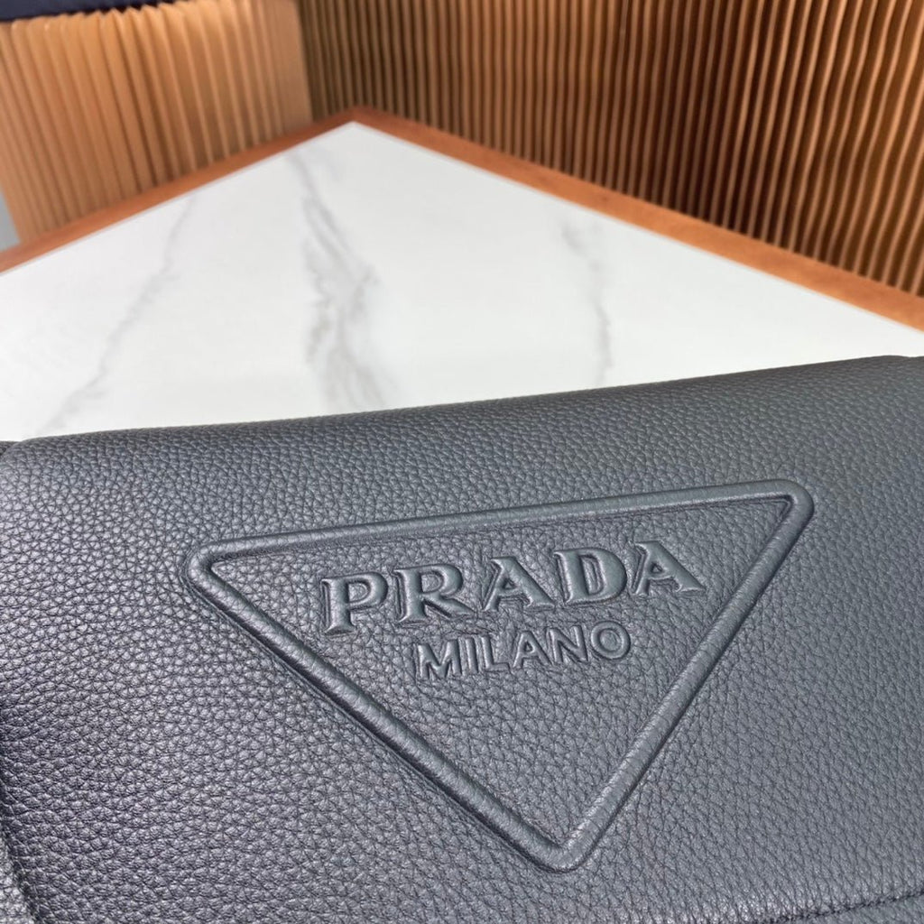 ＰＲＤＡ LEATHER FLAP BAG WITH SHOULDER STRAP BLACK