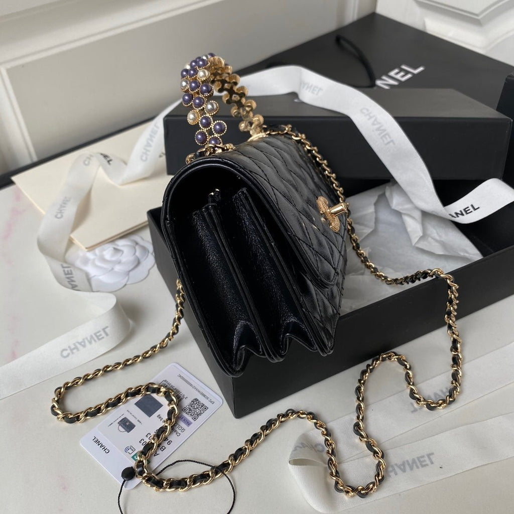 ＣＨＮＥＬCHAIN CLUTCH BAG BLACK