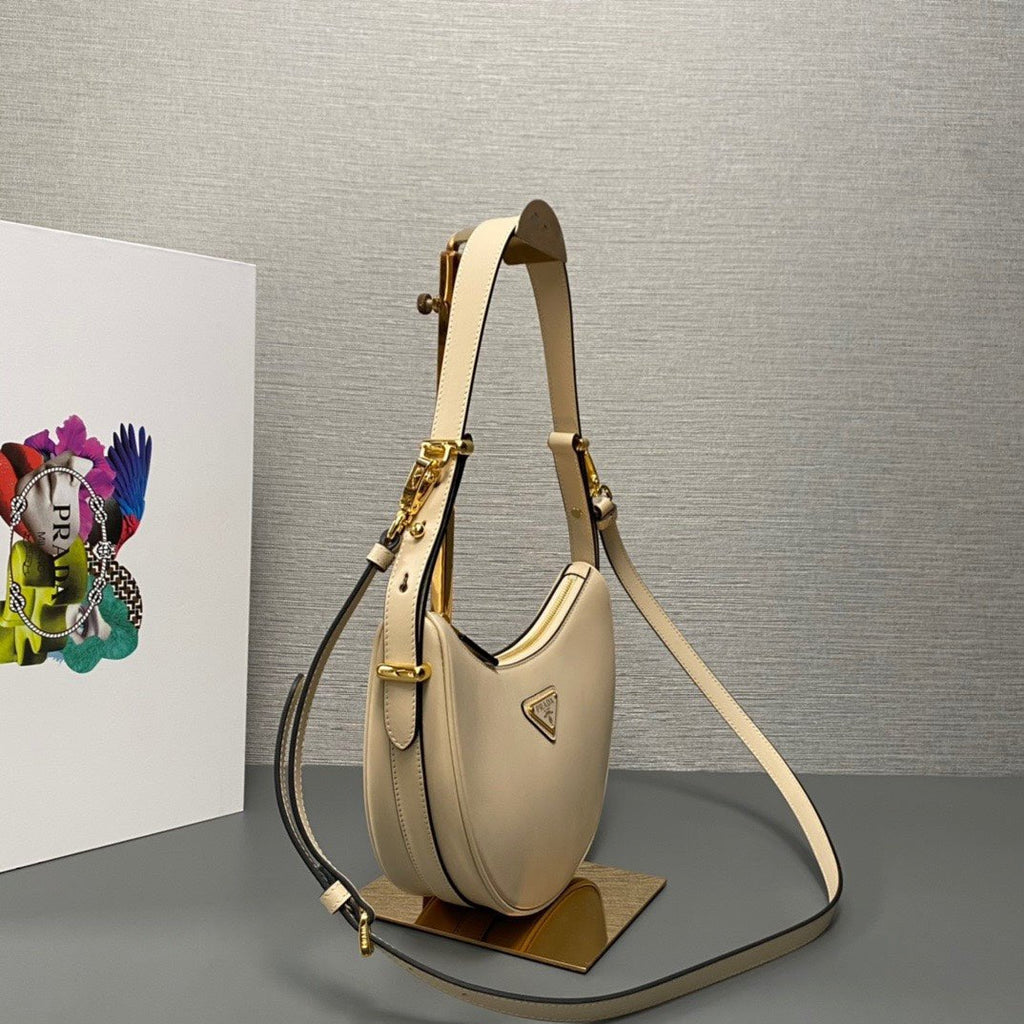 ＰＲＤＡ ARQUÉ SMALL LEATHER SHOULDER BAG VANILLA