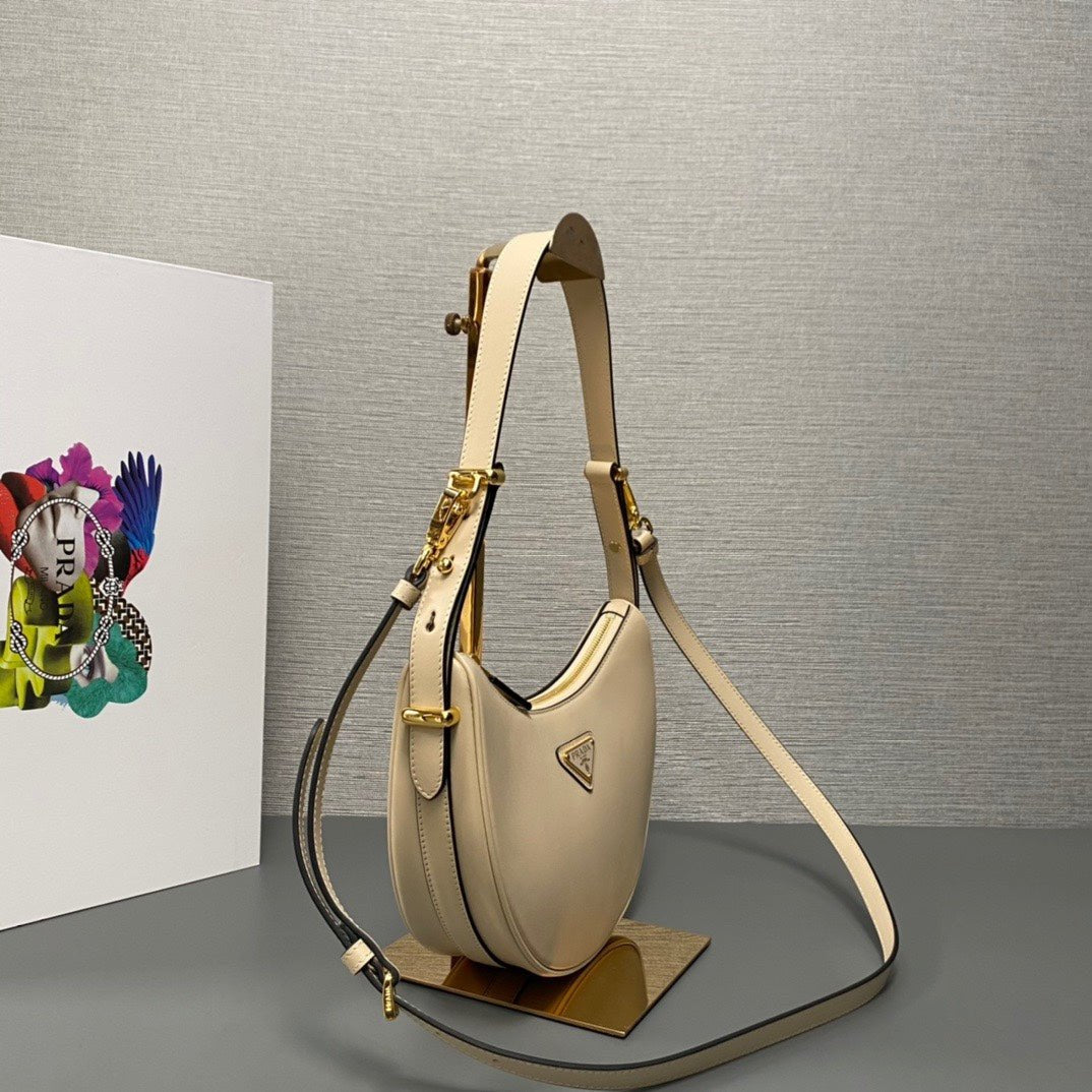 ＰＲＤＡ ARQUÉ SMALL LEATHER SHOULDER BAG VANILLA