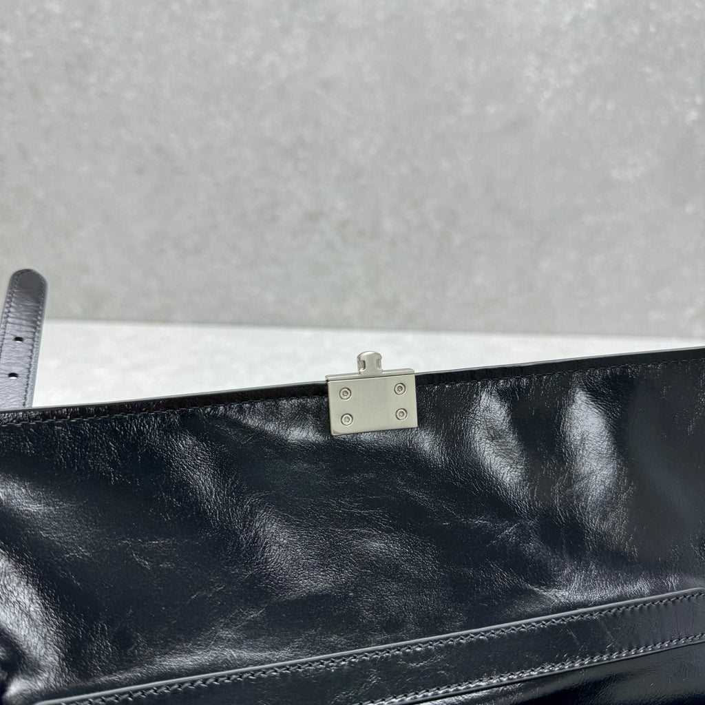 ＰＲＤＡ MEDIUM LEATHER HANDBAG
