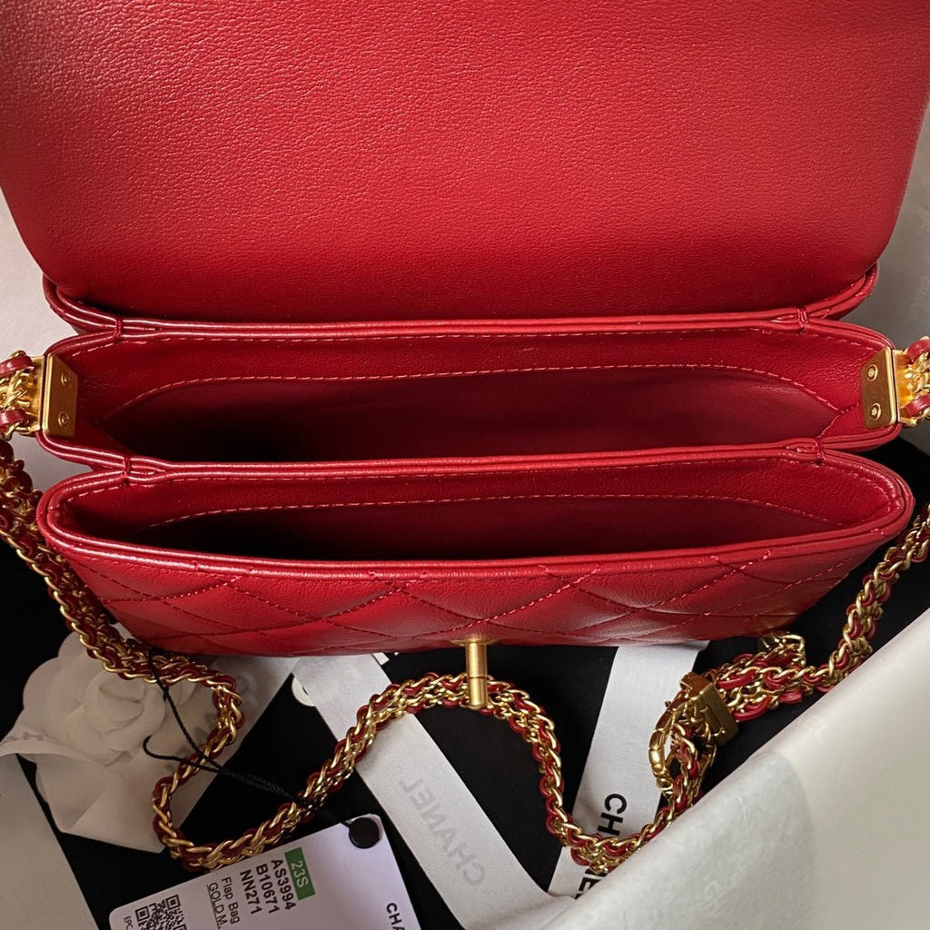 ＣＨＮＥＬSMALL FLAP BAG RED