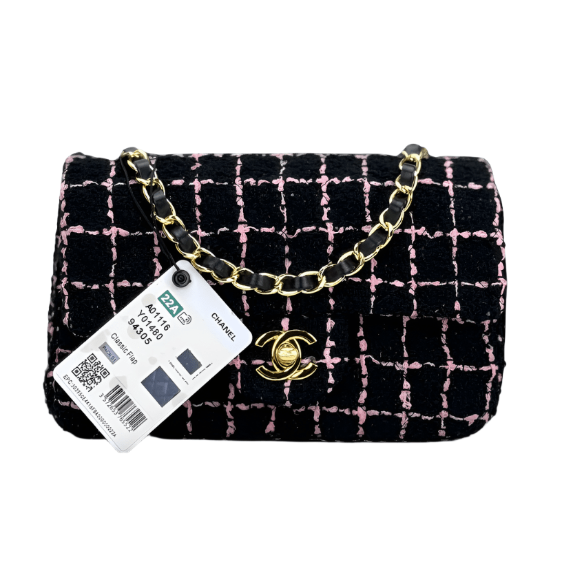 ＣＨＮＥＬCLASSIC SMALL FLAP BAG BLACK