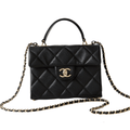 ＣＨＮＥＬFLAP BAG WITH A TOP HANDLE