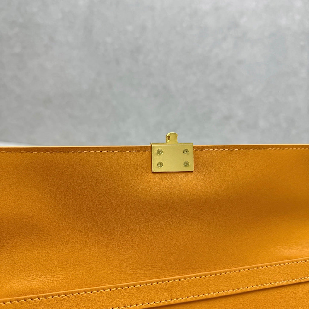 ＰＲＤＡ SOFT SOUND MEDIUM LEATHER SHOULDER BAG AMBER