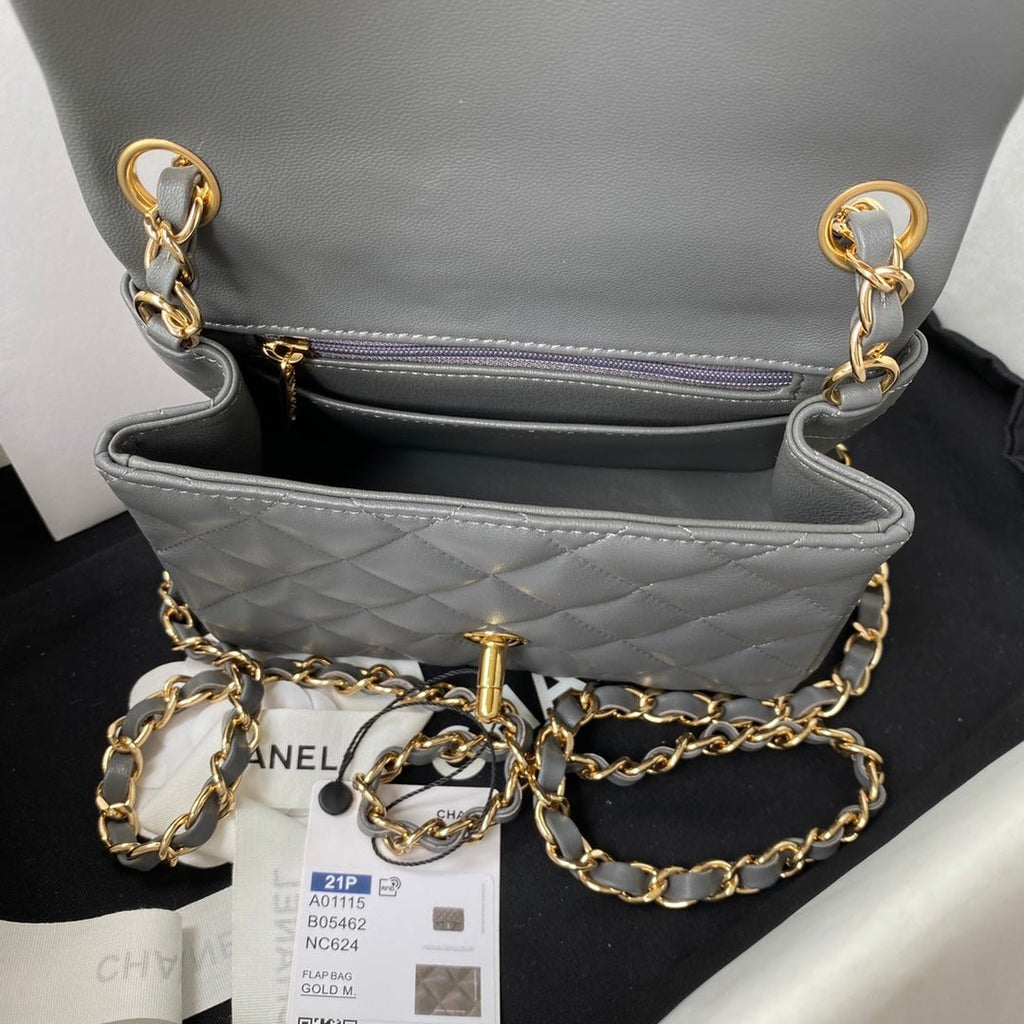 ＣＨＮＥＬCLASSIC FLAP BAG GRAY