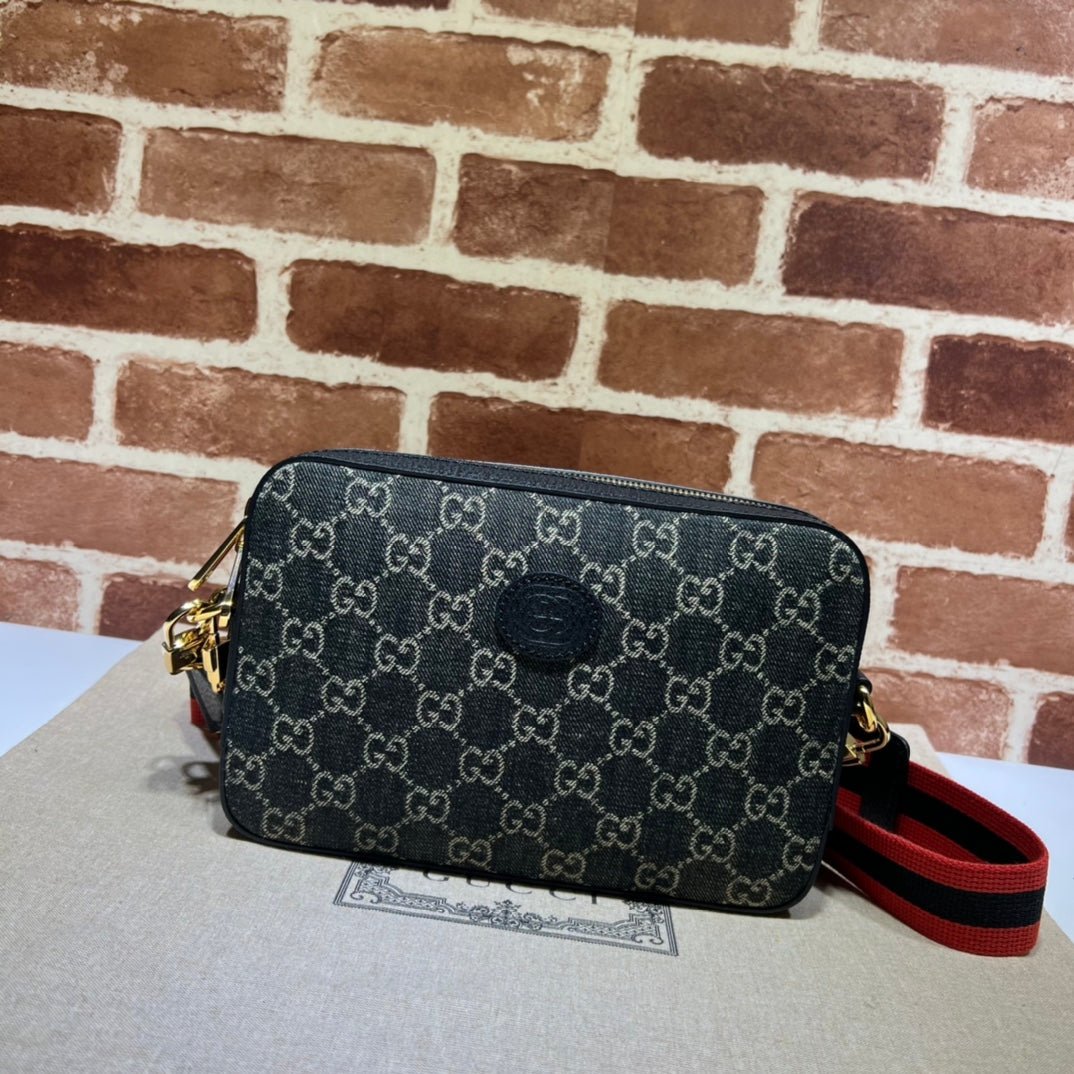 ＧＣＣＩDENIM INTERLOCKING G CROSSBODY BAG BLACK