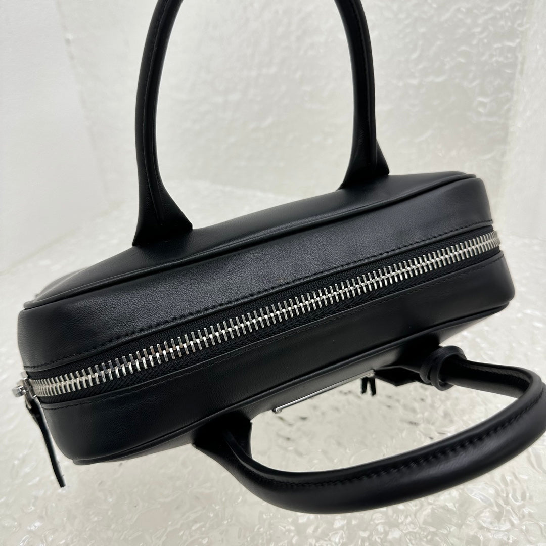 ＰＲＤＡ BOSTON LEATHER TOTE BAG