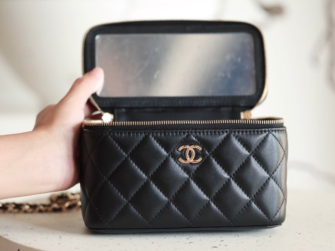 ＣＨＮＥＬCLASSIC TOP HANDLE VANITY CASE
