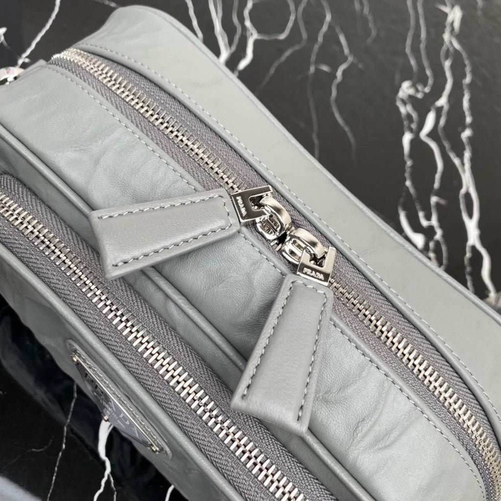 ＰＲＤＡ NAPPA ANTIQUE MULTI-POCKET SHOULDER BAG GREY