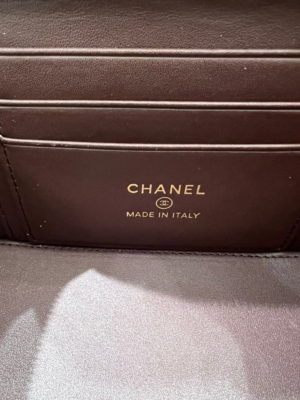 ＣＨＮＥＬCLASSIC VANITY CASE WITH CHAIN