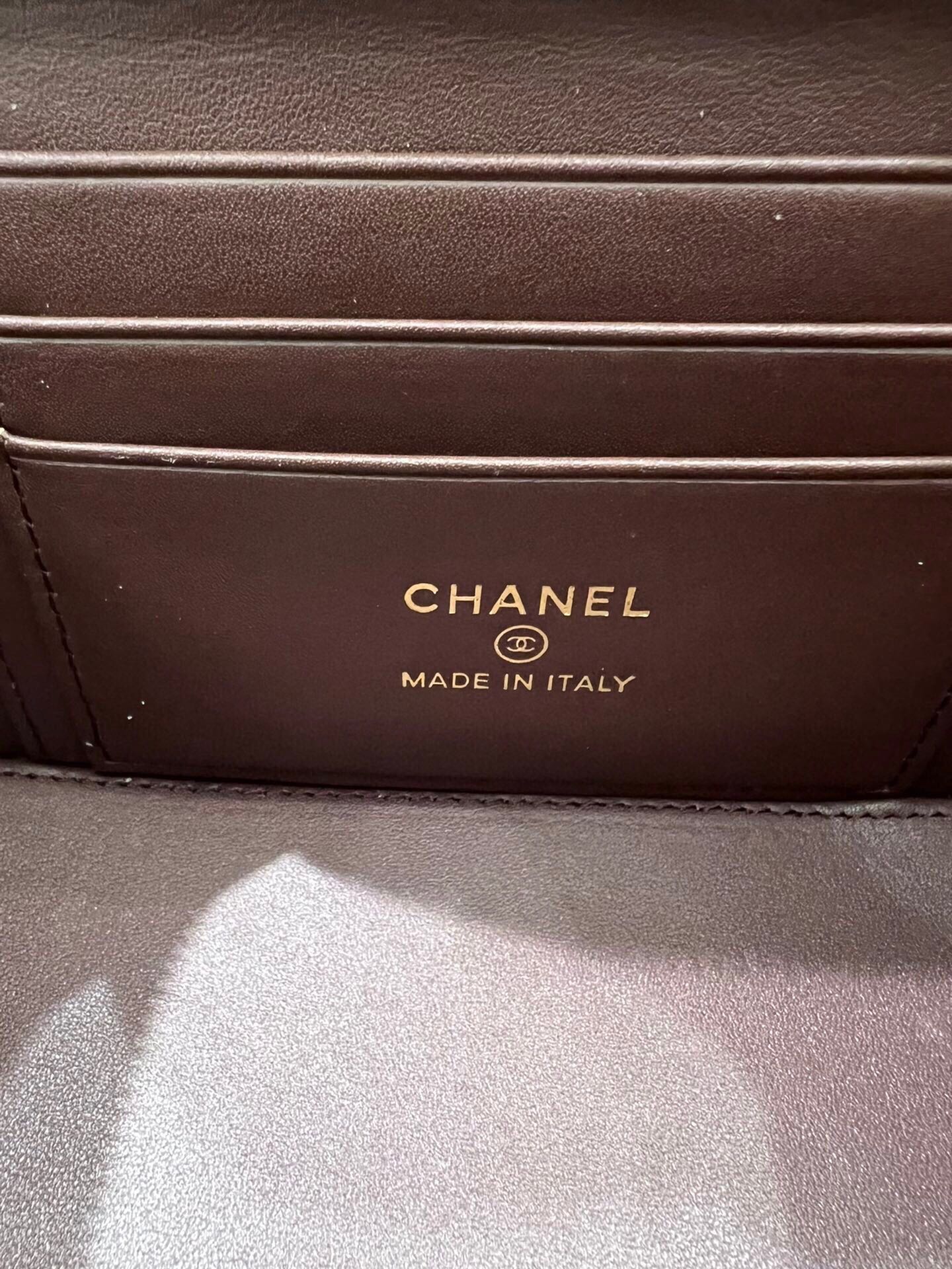 ＣＨＮＥＬCLASSIC VANITY CASE WITH CHAIN
