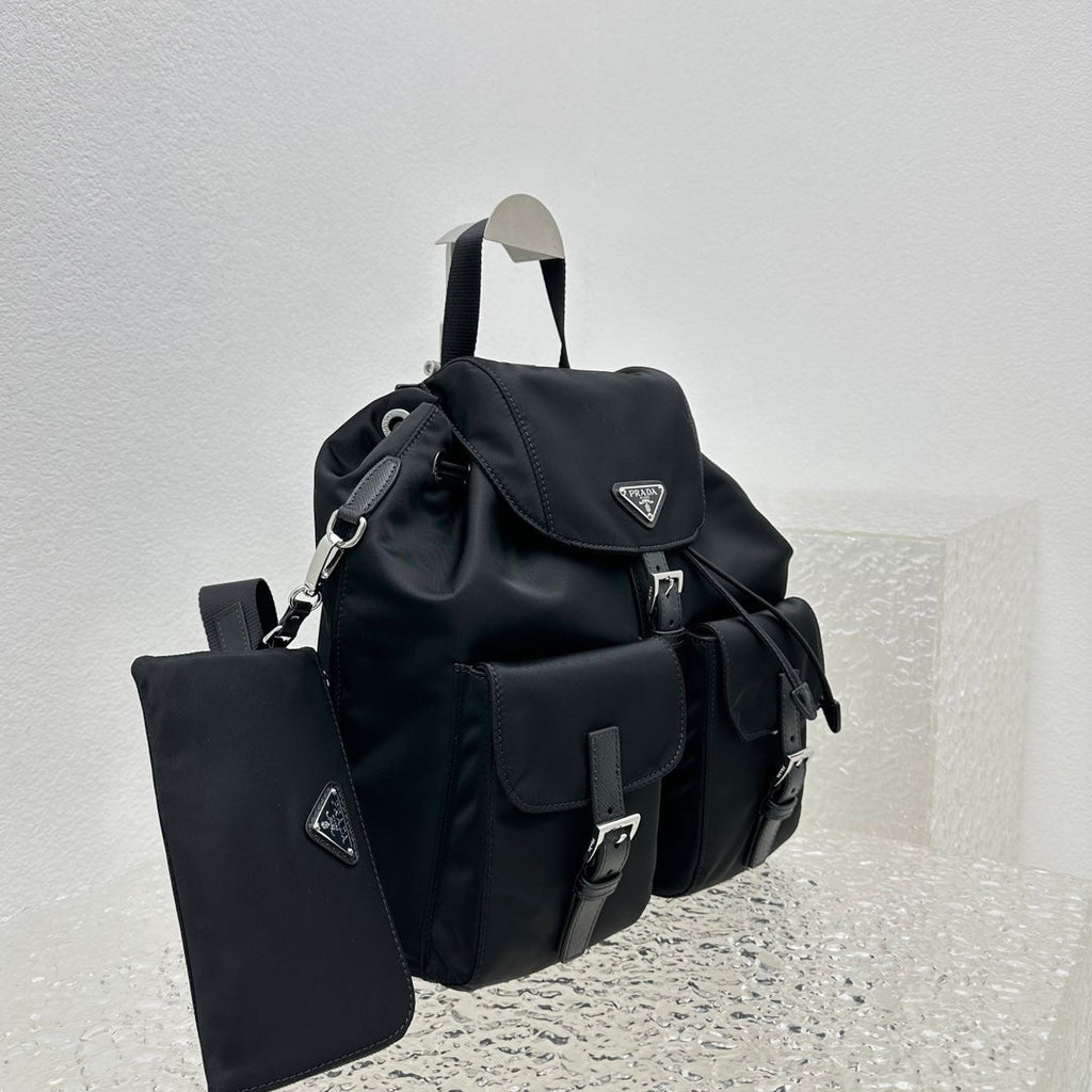 ＰＲＤＡ RE-NYLON MEDIUM BACKPACK WITH POUCH