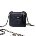 ＣＨＮＥＬMINI VANITY CASE WITH CLASSIC CHAIN