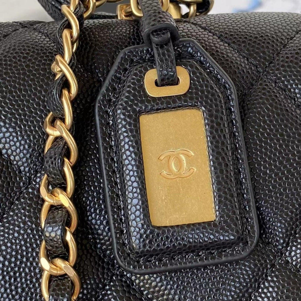 ＣＨＮＥＬ FLAP BAG WITH TOP HANDLE BLACK