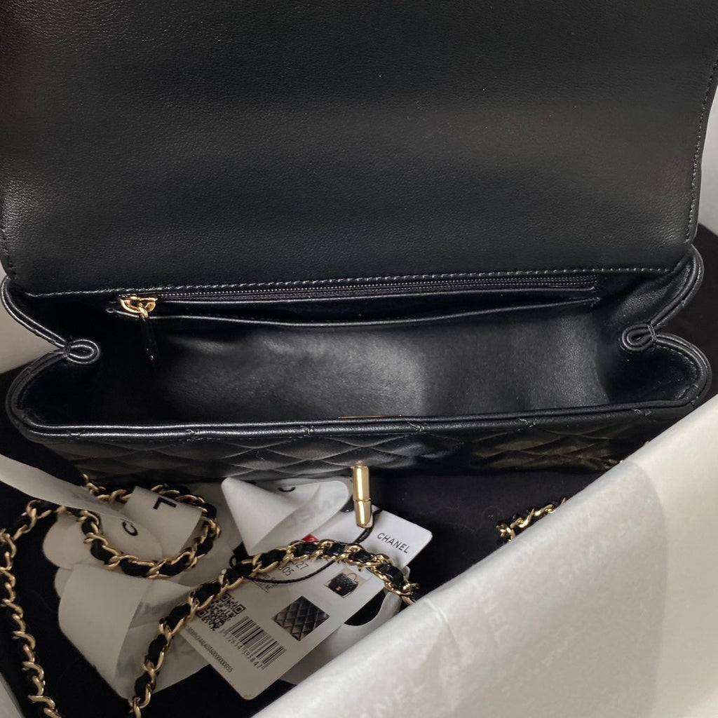 ＣＨＮＥＬFLAP BAG WITH TOP HANDLE BLACK