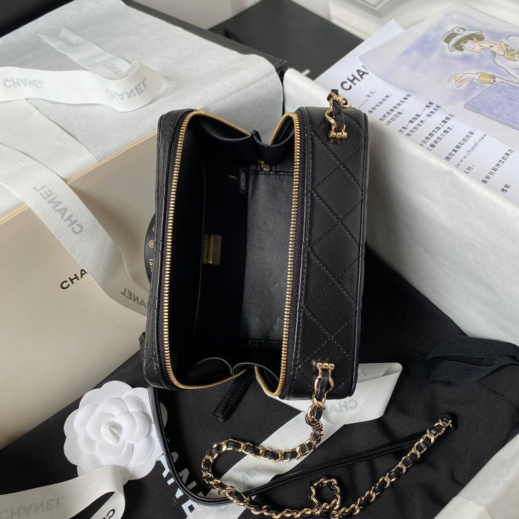 ＣＨＮＥＬCAMERA BAG BLACK