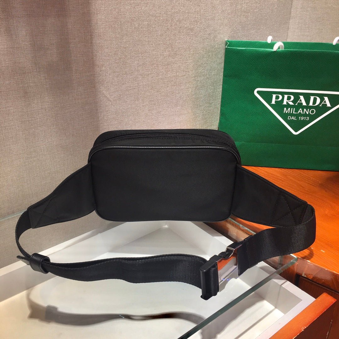 ＰＲＤＡ RE-NYLON BELT BAG