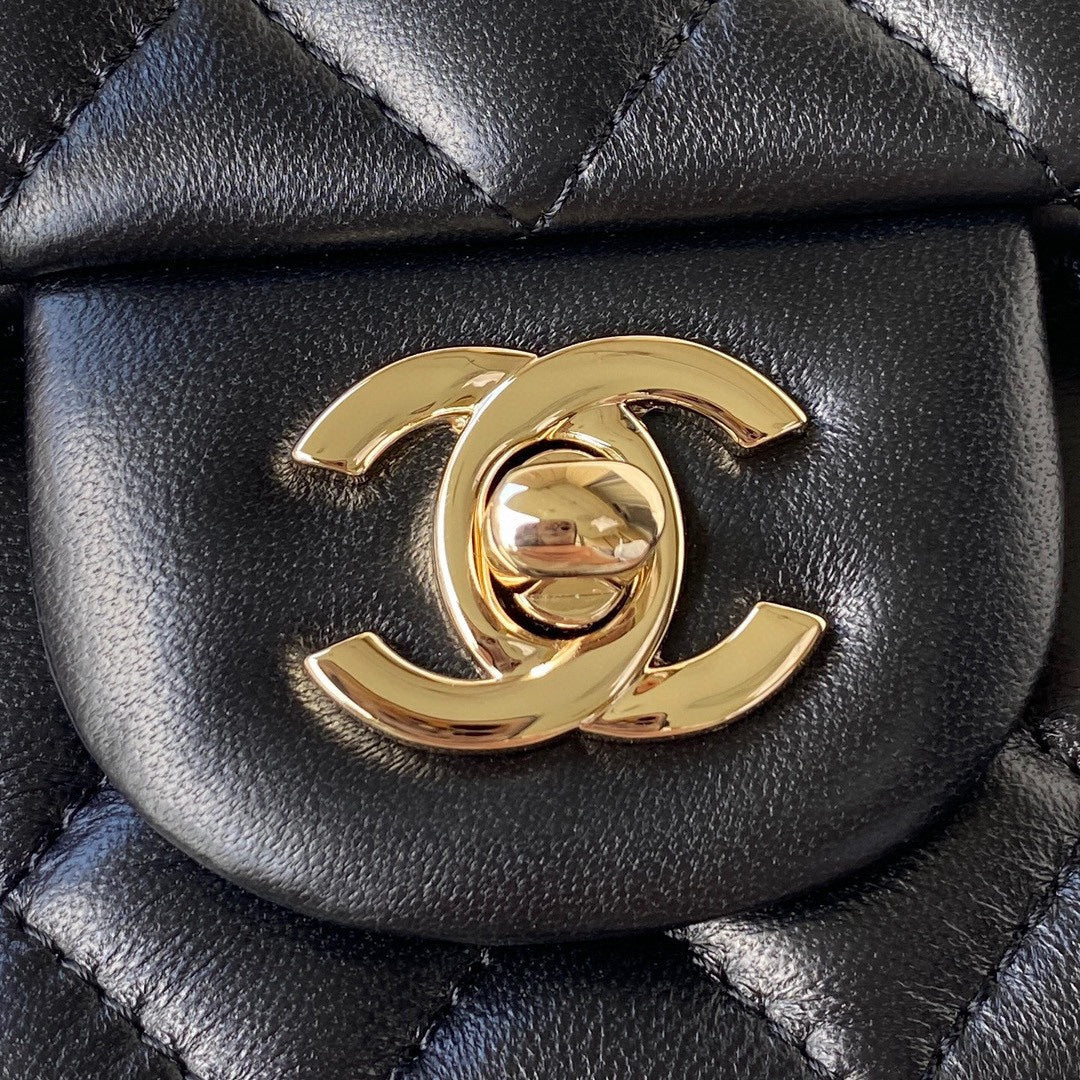 ＣＨＮＥＬMINI FLAP BAG WITH HANDLE