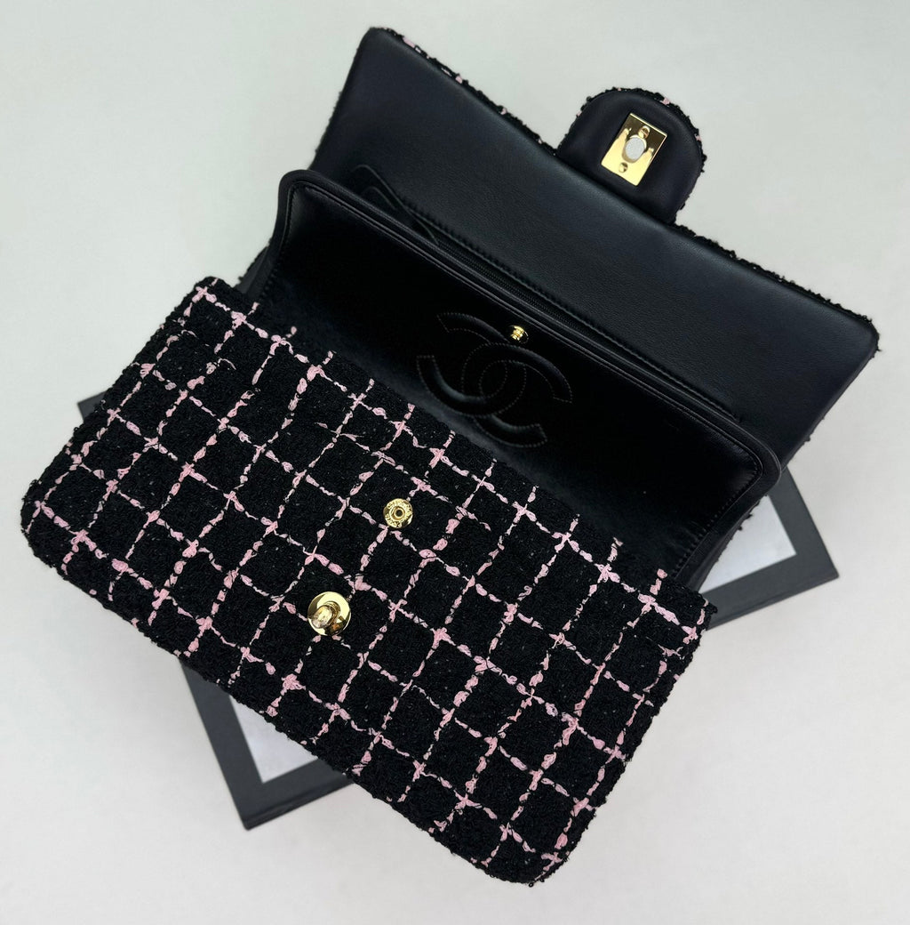 ＣＨＮＥＬCLASSIC 11.12 MEDIUM FLAP BAG BLACK